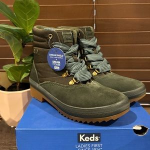 NWT Keds Women's Camp Suede/Nylon Forest Green Waterproof Boots - size 6